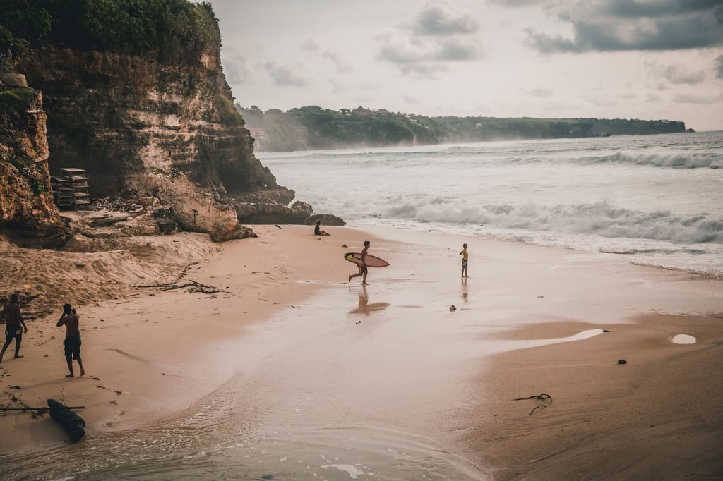 bali, uluwatu, surfing